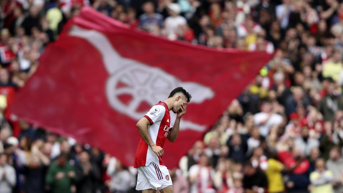 Arsenals Gabriel Martinelli reacts after scores a disallowed goal during the English Premier League soccer match between Arsenal and Brighton and Hove Albion at Emirates stadium in London, Saturday, April 9, 2022. (AP Photo/Ian Walton)