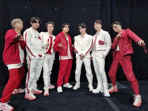 BTS Sukses Gelar Konser 4 Hari di Las Vegas BTS Sukses Gelar Konser 4 Hari di Las Vegas