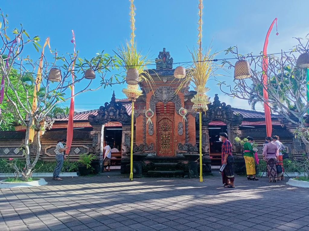Kisah Desa Adat di Bali yang Mayoritas Warganya Menganut Katolik
