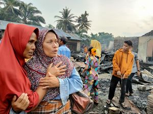 Cerita Korban Kebakaran di Asahan: Lompat ke Laut untuk Selamatkan Diri