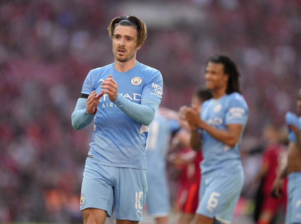 Tenang, Grealish! Bernardo Silva dan Mahrez Dulu Juga Senasib kok Tenang, Grealish! Bernardo Silva dan Mahrez Dulu Juga Senasib kok