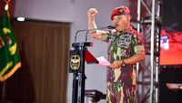 Potret KSAD Dudung Semeja dengan Prabowo-Hendropriyono di Acara Kopassus