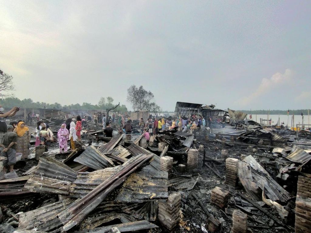 54 Rumah di Perkampungan Nelayan di Asahan Ludes Terbakar