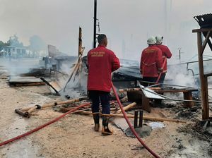 Kebakaran di Pantai Melasti Badung Hanguskan 8 Warung