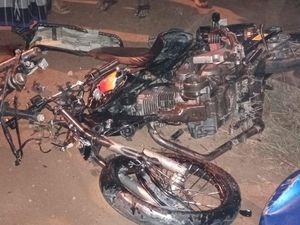 Dua Bikers Adu Banteng di Pantura Lamongan, 2 Tewas-1 Luka Parah Dua Bikers Adu Banteng di Pantura Lamongan, 2 Tewas-1 Luka Parah