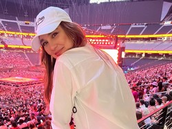 Curhat Luna Maya Jatuh dan Kena Sakit Mental karena Kasus Video Ariel NOAH Curhat Luna Maya Jatuh dan Kena Sakit Mental karena Kasus Video Ariel NOAH