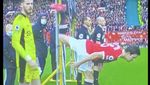 Ragam Meme Kepala Pogba Kena Jurus Tendangan Kalajengking Maguire