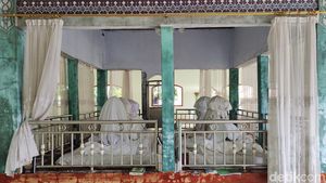 Makam Keramat Lebak Ini Pernah Selamat dari Banjir Bandang