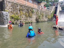 Bocah 8 Tahun Hilang, Diduga Tenggelam di Dam Mrican Kali Gajahwong