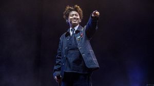 5 Potret Bersejarah Rich Brian di Panggung Coachella 2022