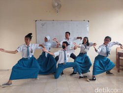 Guru Tari yang Viral Sempat Tak Direstui Ortu Karena Takut Jadi Bencong