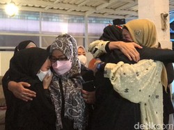 Desy Ratnasari Ceritakan Kondisi Ibunda Sebelum Wafat