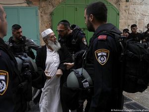 Bentrok di Al-Aqsa, Partai Arab Cabut Dukungan bagi Koalisi Pemerintah Israel Bentrok di Al-Aqsa, Partai Arab Cabut Dukungan bagi Koalisi Pemerintah Israel