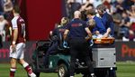 Tabrakan Horor Berujung Air Mata di Laga West Ham Vs Burnley