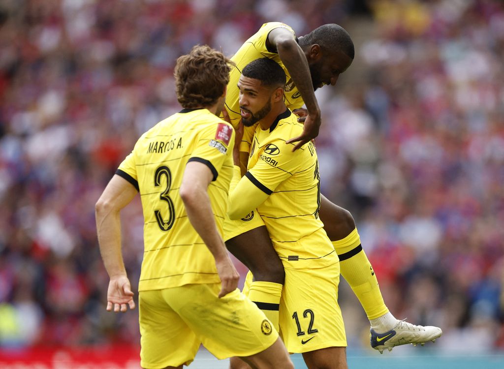 Soccer Football - FA Cup Semi Final - Chelsea v Crystal Palace - Wembley Stadium, London, Britain - April 17, 2022 Chelsea's Ruben Loftus-Cheek celebrates scoring their first goal with Marcos Alonso and Antonio Rudiger Action Images via Reuters/John Sibley