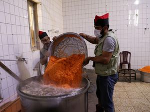 Dapur Umum Ramadan di Negeri 1001 Malam Dapur Umum Ramadan di Negeri 1001 Malam