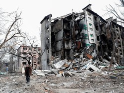 Orang Terkaya Ukraina Sumpah Mau Bangun Lagi Kota Mariupol yang Hancur