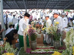 Hadiri Haul KH Zubair Dahlan, Ketum PPP: Semoga Kita Bisa Teladani Beliau