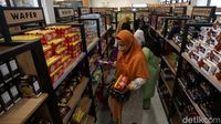 Jelang Lebaran, Penjualan Kue Kalengan Naik Pesat