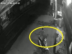 Detik-Detik Maling Motor Terekam CCTV di Buleleng, Bikin Heboh