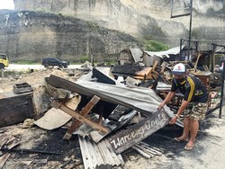 Pantai Melasti Terbakar untuk Kedua Kali, Ini Dugaan Penyebabnya