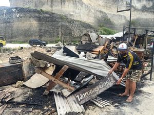 Pantai Melasti Terbakar untuk Kedua Kali, Ini Dugaan Penyebabnya Pantai Melasti Terbakar untuk Kedua Kali, Ini Dugaan Penyebabnya