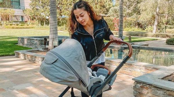 Potret Nikita Willy Usai Melahirkan, Ubah Gaya Rambut-Dipanggil Hot Mom