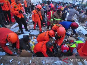 Update Korban Minimarket Ambruk di Banjar: 5 Orang Tewas, 2 Masih Dicari