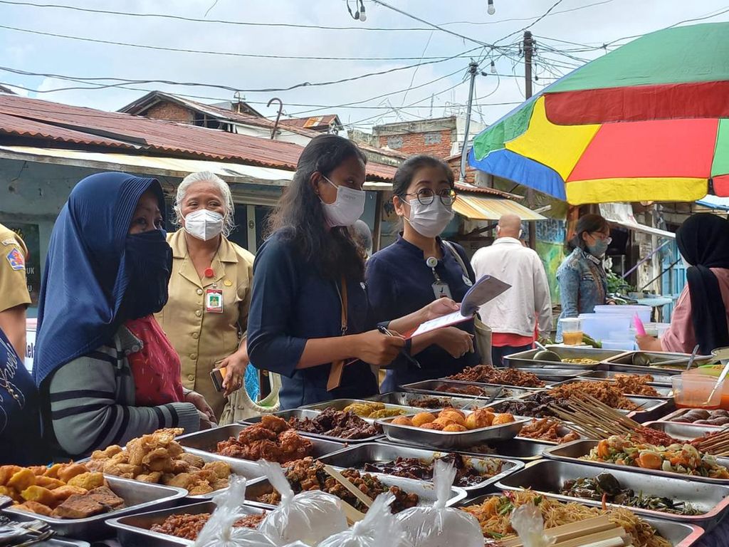 Loka POM Buleleng Soroti Higienisitas Jajanan takjil di Pasar Kaget