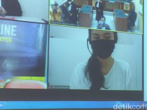 Aksi Pamer Payudara dan Kemaluan Siskaeee Berujung Tuntutan 1 Tahun Bui