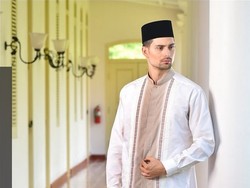 Buat Bapak-bapak, Ini 2 Jenis Sarung Terbaru yang Laris Jelang Lebaran 2022