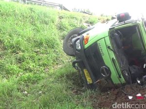 Sopir Truk Tewas Usai Kecelakaan di Tol Cipali, Kernet Dirawat