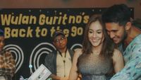 8 Foto Meriahnya Pesta Ultah ke-41 Wulan Guritno, Mesra Bareng Pacar Brondong