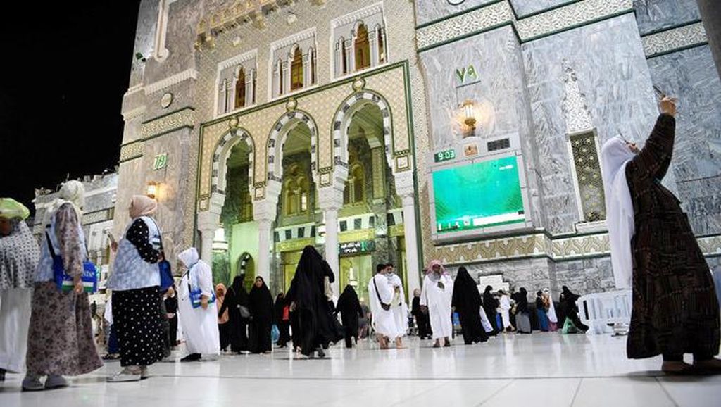 100 Gerbang Masjidil Haram Dibuka untuk Jemaah