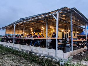 Mantap! Bakso Gunung Merapi di Kulon Progo Ini Berisi Sambal dan Tetelan