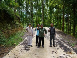 Ambisi Garut Bangun Jalan Mulus, Ciptakan Swiss Van Java