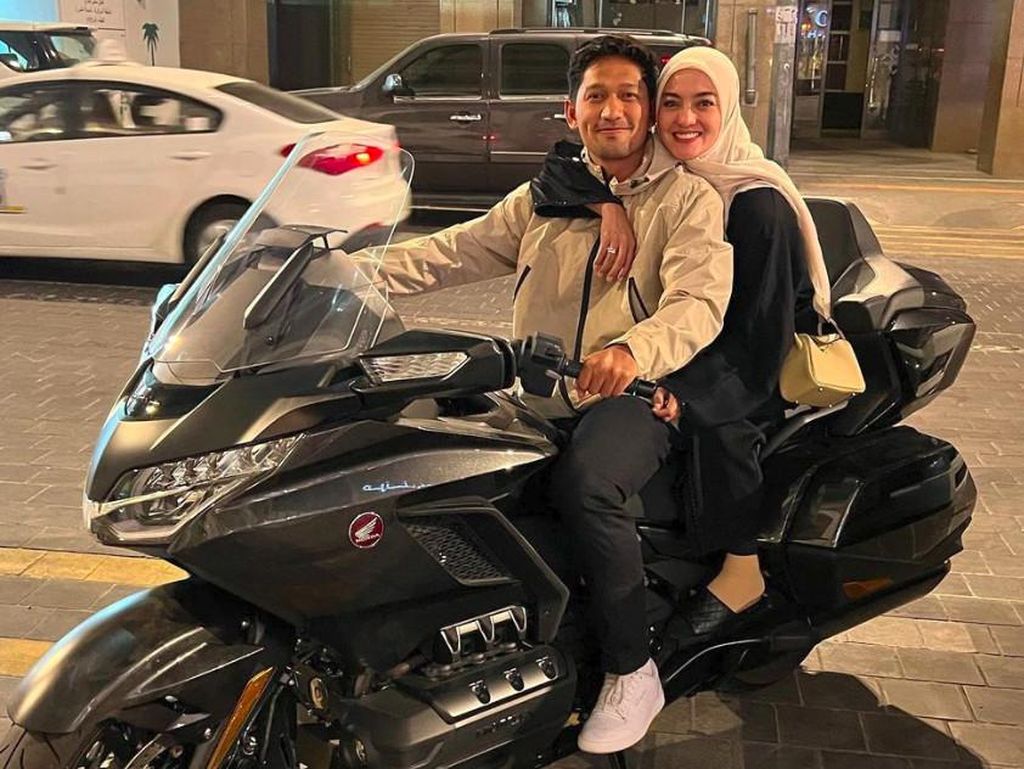 Ibnu Jamil Kena Nyinyir Rico Ceper Usai Pulang Umrah: Kebanyakan Travelling Ibnu Jamil Kena Nyinyir Rico Ceper Usai Pulang Umrah: Kebanyakan Travelling