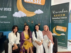 Jhessica Vee 30 Hari Mencari Pahala di Bulan Suci