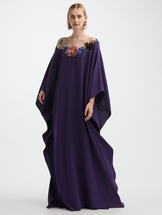 Kaftan Oscar de la Renta/Foto : oscardelarenta.com Kaftan mendapat perhatian dari para desainer kelas dunia, salah satunya adalah Oscar de la Renta