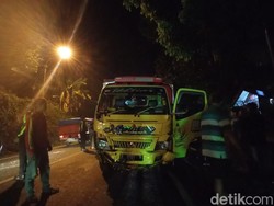 Kecelakaan Karambol 6 Kendaraan Terjadi di Jalan Banyumas-Secang