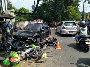 Mobil Hantam 3 Pemotor di Semarang, Saksi Ungkap Detik-detik Kejadiannya