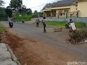 Jelang Mudik, Jalan di Tasikmalaya Rusak-Banyak PJU Mati!