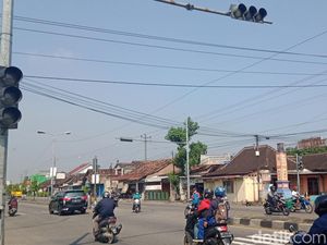 Bangjo Kepoh Jalur Solo-Jogja Rusak Berhari-hari, Lalu Lintas Semrawut