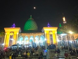 5 Masjid Ikonik di Surabaya yang Sediakan Takjil Gratis