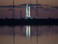 NASA Gagal Uji Coba Roket untuk Misi Tanpa Awak ke Bulan