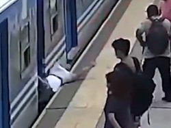 Ngeri! Wanita Ini Curangi Kematian, Jatuh di Rel Kereta dan Selamat