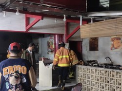 Tabung Gas Bocor, 4 Pegawai Rumah Makan di Bekasi Alami Luka Bakar