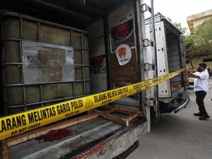 Polisi Ungkap Kasus Penyalahgunaan BBM dan LPG di Surabaya