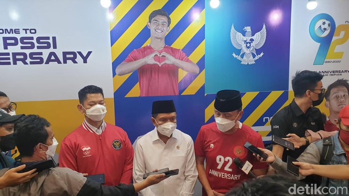 raja sapta oktohari zainudin amali mochamad iriawan pssi koi menpora hut pssi