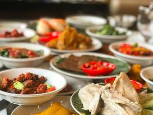 Komplet! 5 Restoran Padang yang Tersohor Ada di Tebet Komplet! 5 Restoran Padang yang Tersohor Ada di Tebet